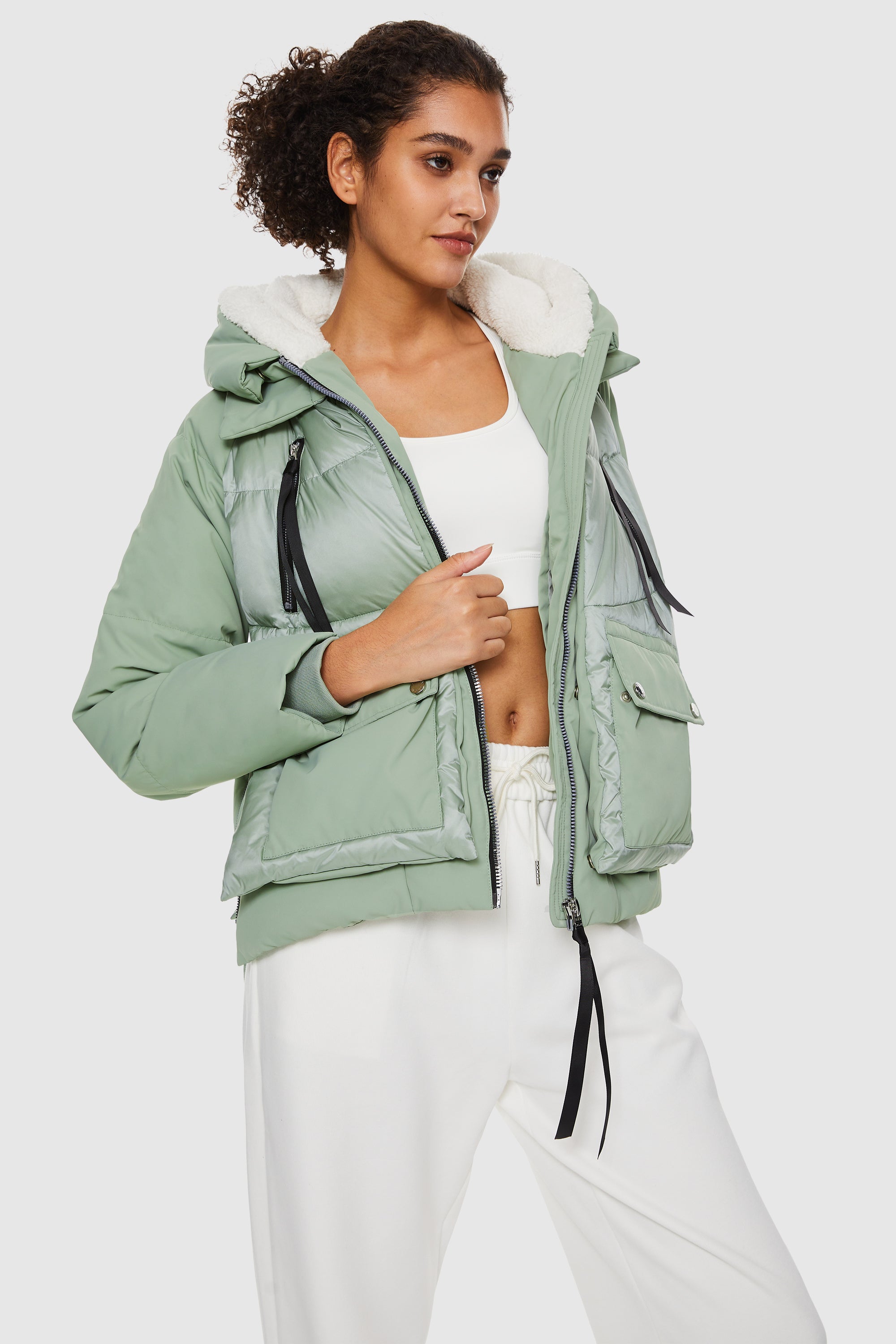 092 Universe Colorlay Cropped Hooded Puffer Jacket